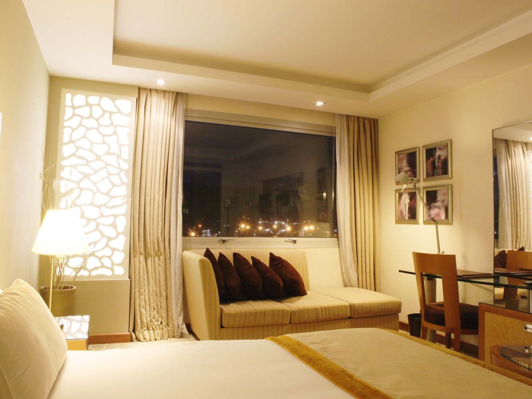 Bedroom with a large Window -  Farah Casablanca Hotel 