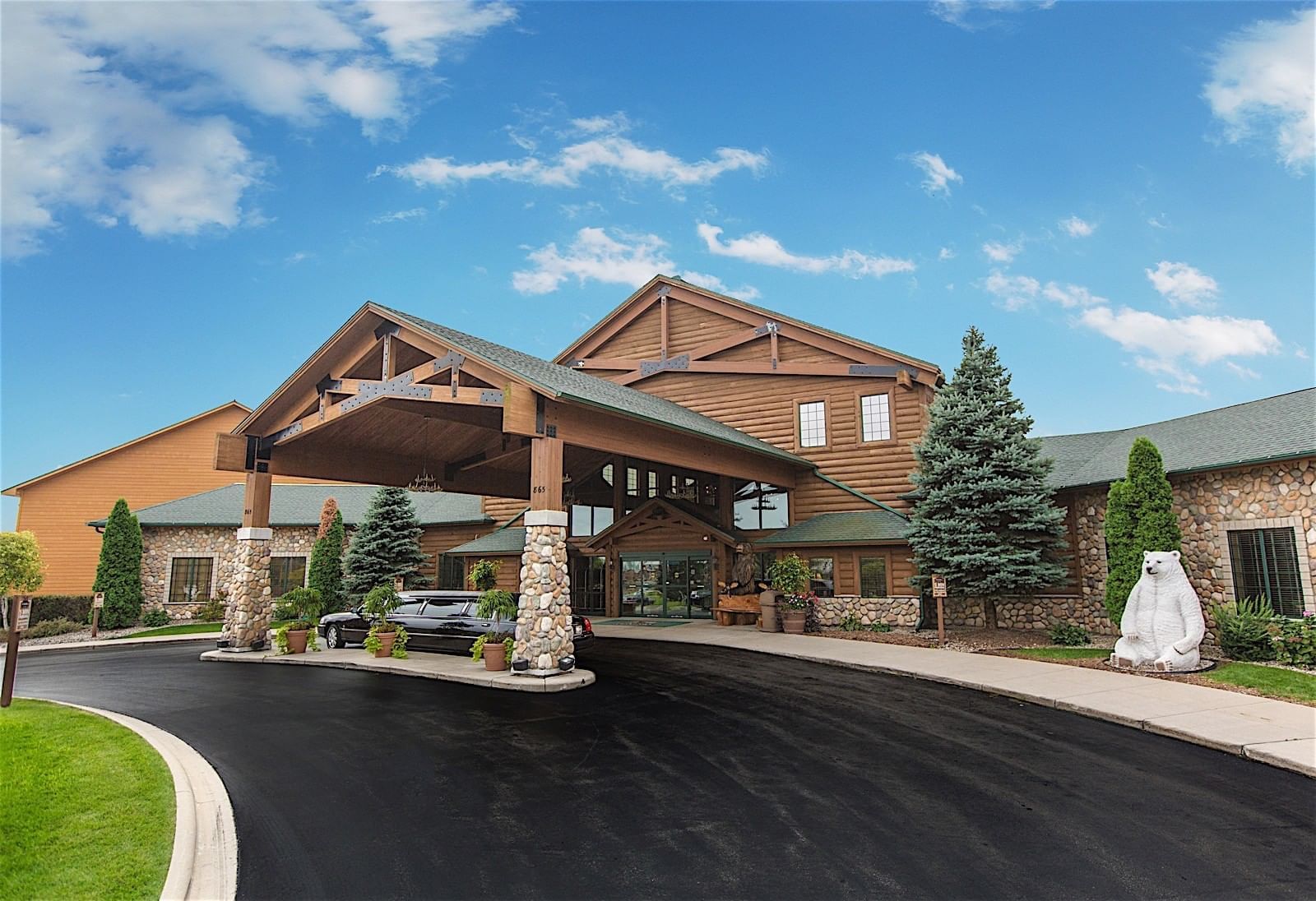 Green Bay Waterpark Resort | Contact | Tundra Lodge Resort