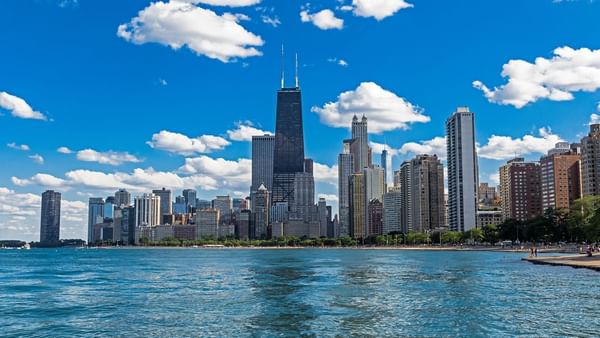 Beautiful North Avenue Beach near Warwick Allerton - Chicago