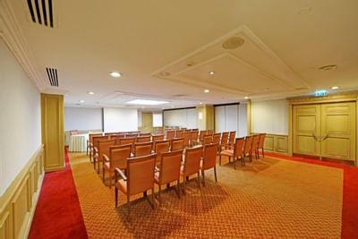 meeting room at eresin hotels topkapi