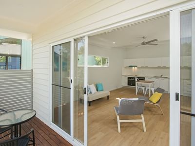 UniLodge Twelfth Avenue_UQ Accommodation Living and Outside