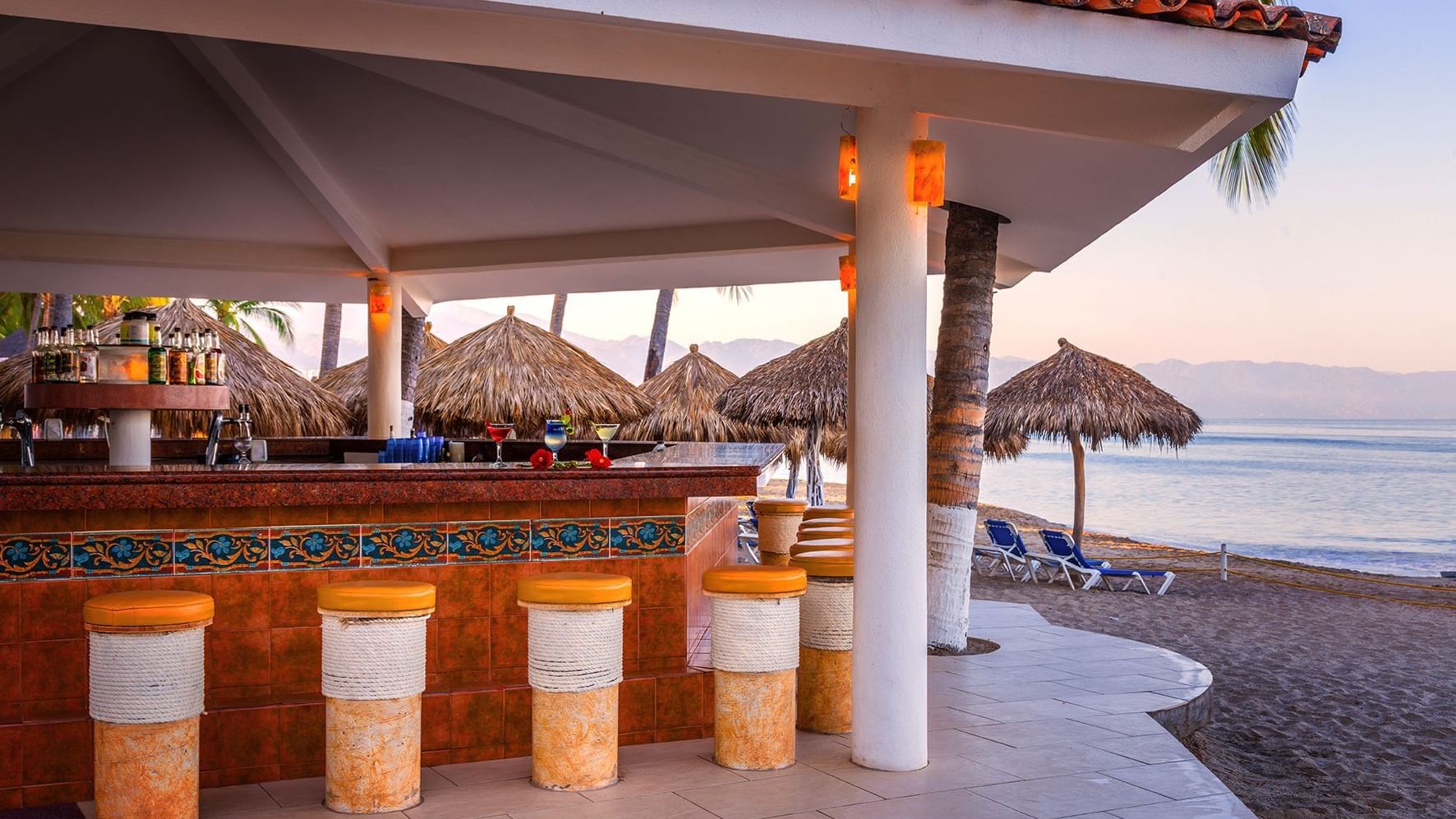 Tiki Bar Restaurantes Puerto Vallarta