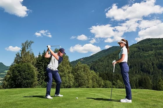 Golf spielen im IMLAUER Hotel Schloss Pichlarn