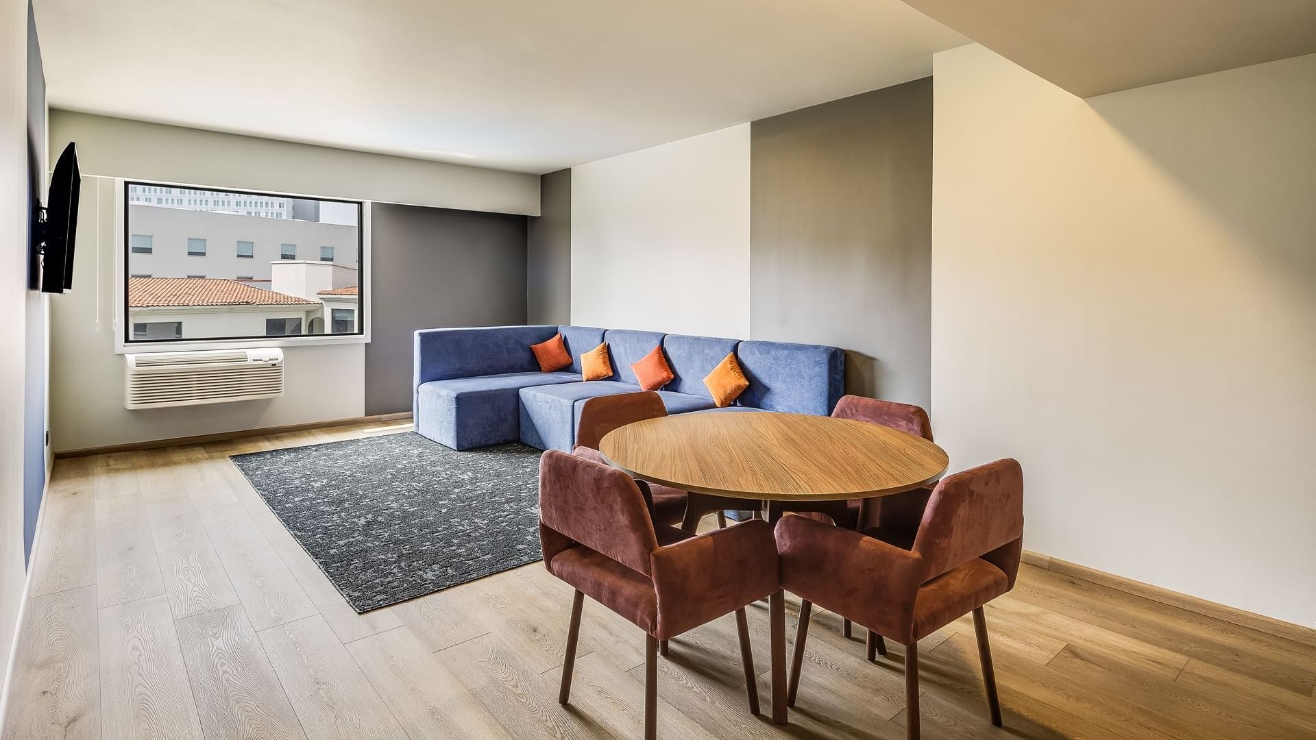 MK JUNIOR SUITE1_2025