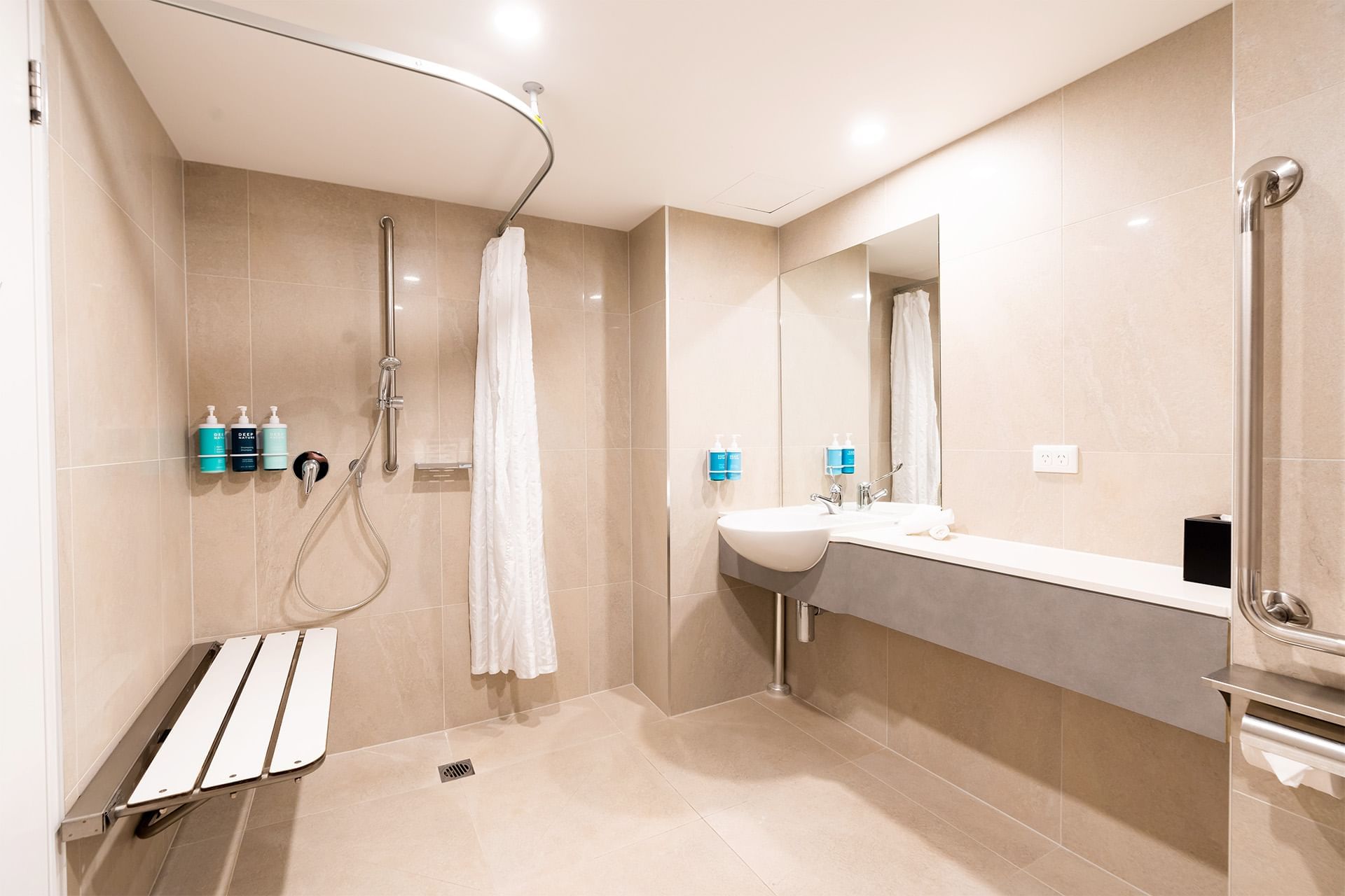 Large Bathroom  Novotel Cairns Resort 