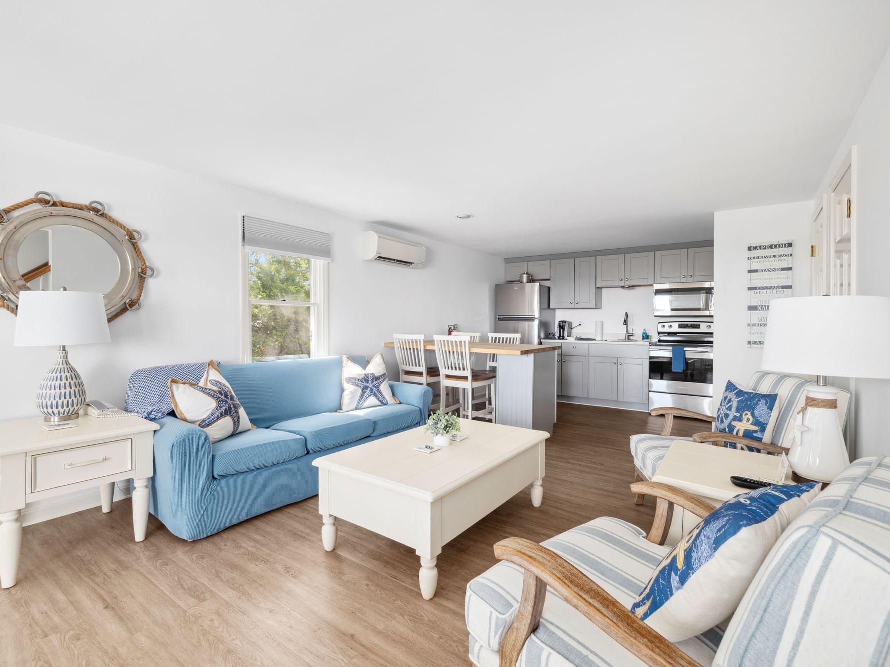 Seating area, dinning ara, and kitchen on Hightide Townhouse with Two Queens at Chatham Tides Resort