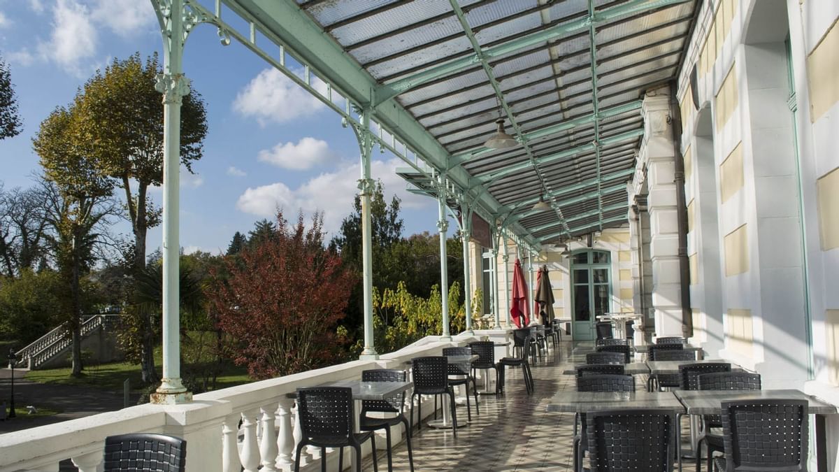 Htel-du-Parc---Terrasse-1-ConvertImage