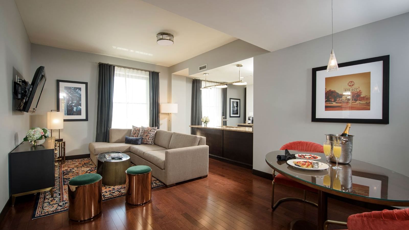 Signature Suite The Mayo Hotel