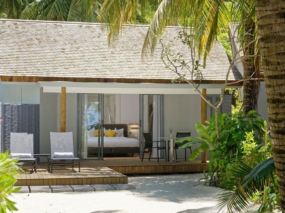 BEACH VILLAS