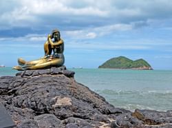Landmark Golden Mermaid Statue at samila beach - Hop Inn Hat Yai (Budget hotel) - โรงแรมราคาประหยัด โรงแรมฮ็อป อินน์ หาดใหญ่