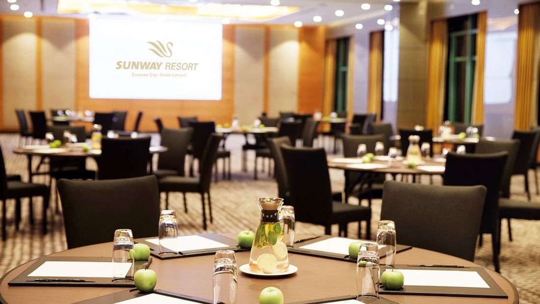 Banquet tables in Meeting Rooms at Sunway Hotel Pyramid
