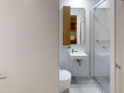 Melbourne-City-2-Bedroom-Two-dio-Bathroom