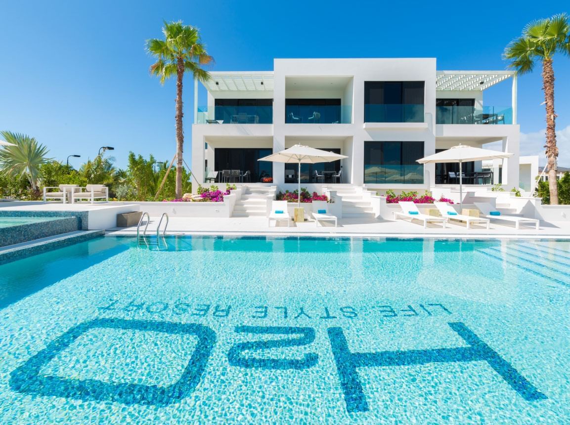 H2O life.style.resort — beachfront welcome view