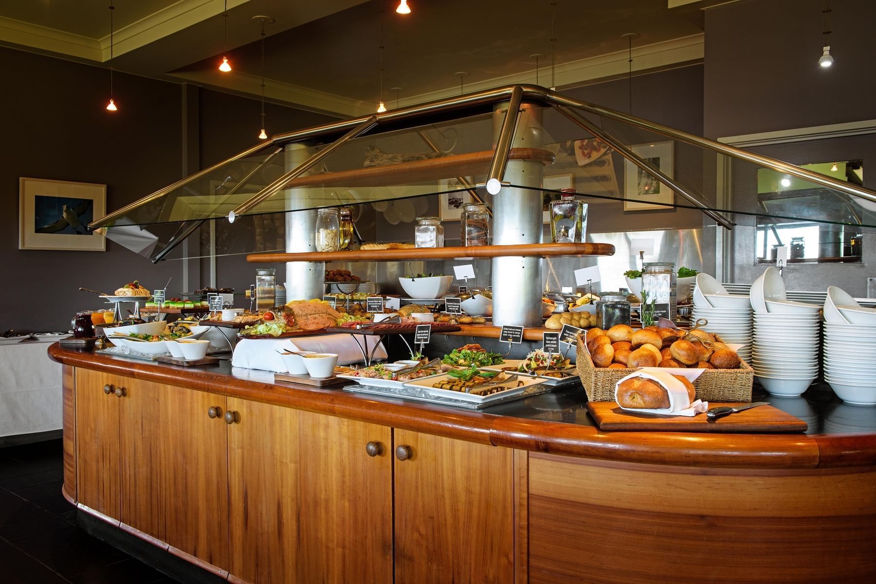 View 42º Strahan Restaurant & Bar