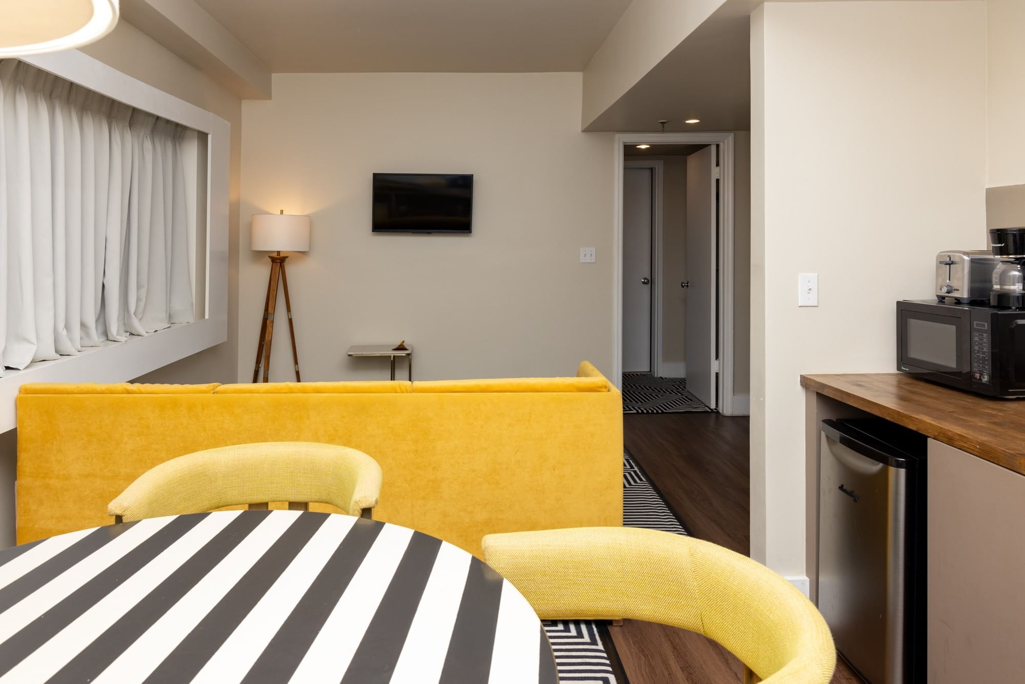 Accessible One Bedroom Suite | Miami Beach Hotel Rooms & Suites