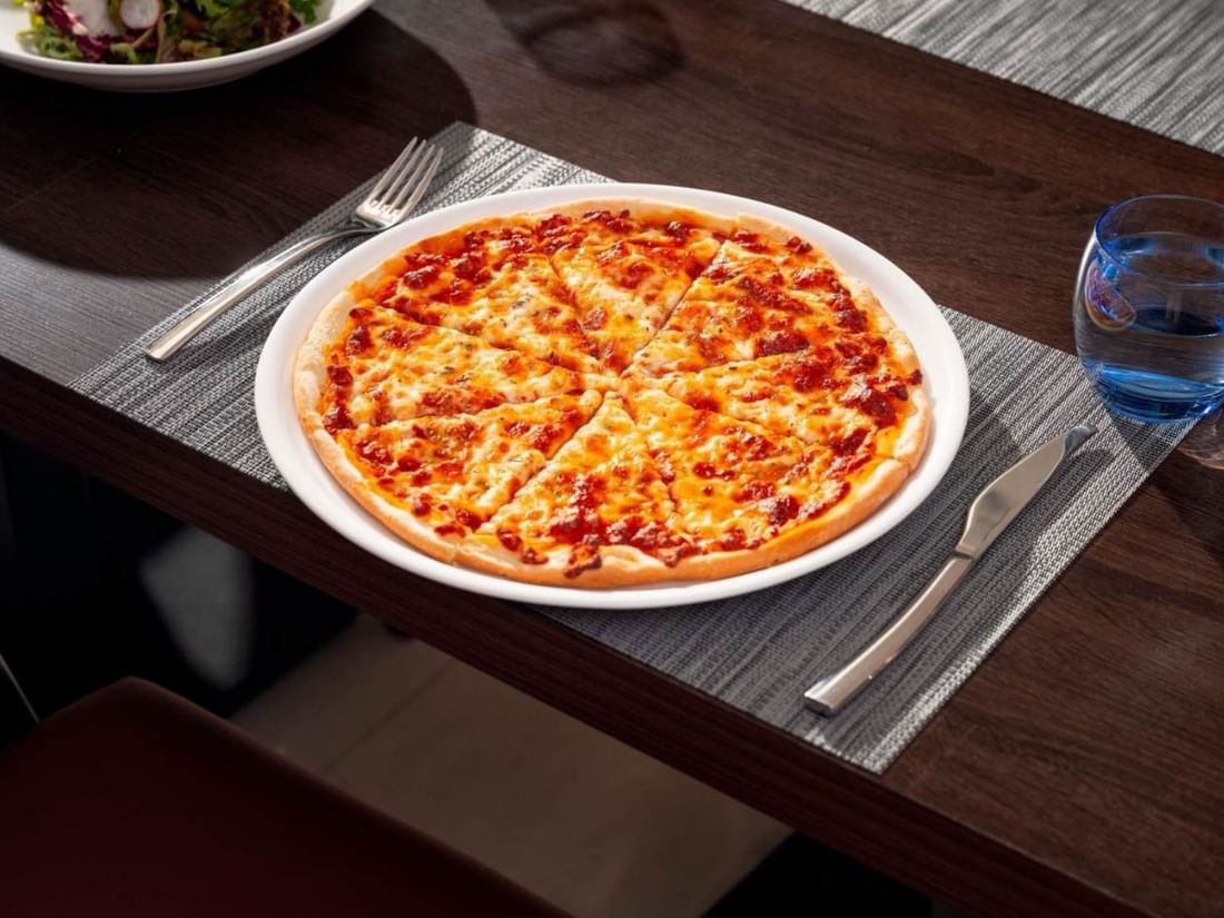 Pizza + Soft Drink