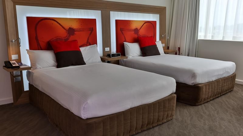 Interior of Superior Twin Room with twin beds at Novotel Sydney