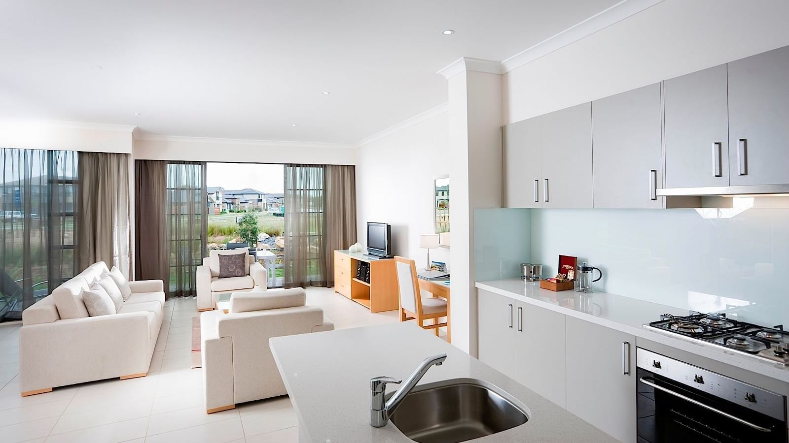 Interior view of two bedroom apartment at Mercure Kooindah Waters