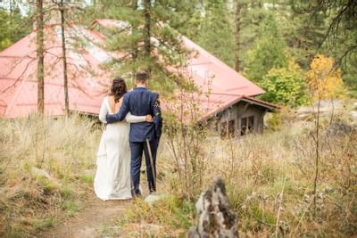 Wedding couple an outdoor photoshoot at Sleeping Lady