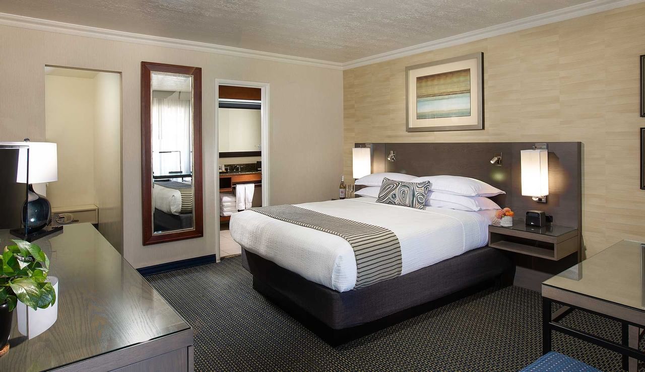 coast queen with garden view