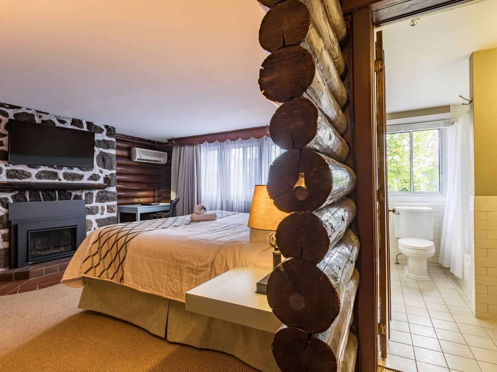 Signature King or Queen room at Hotel Mont Gabriel Resort & Spa