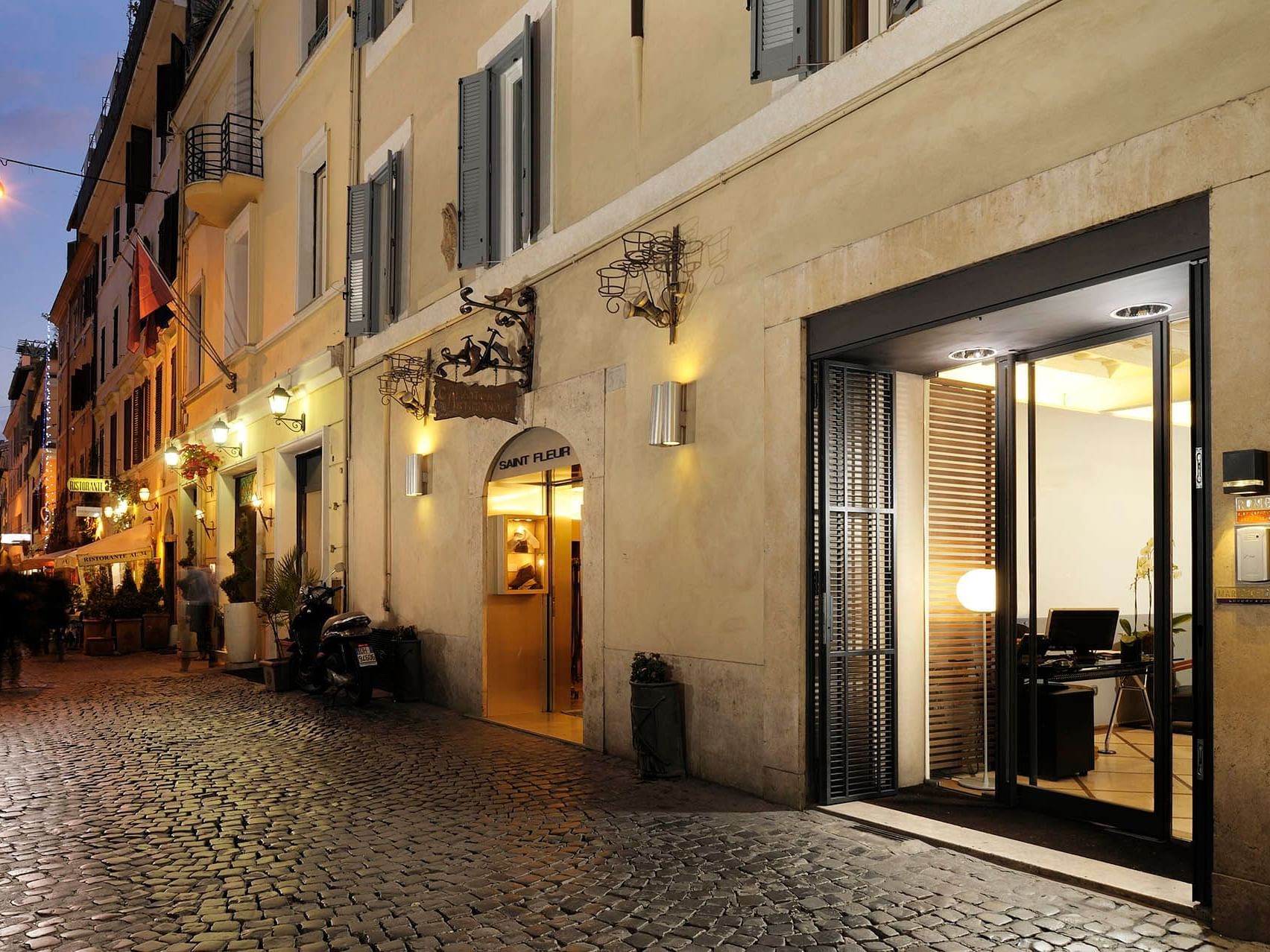Exterior view of Mario de Fiori 37 near Rome Luxury Suites