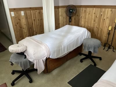A spa bed in Hot Springs/Bathhouse at Carson Hot Springs Resort