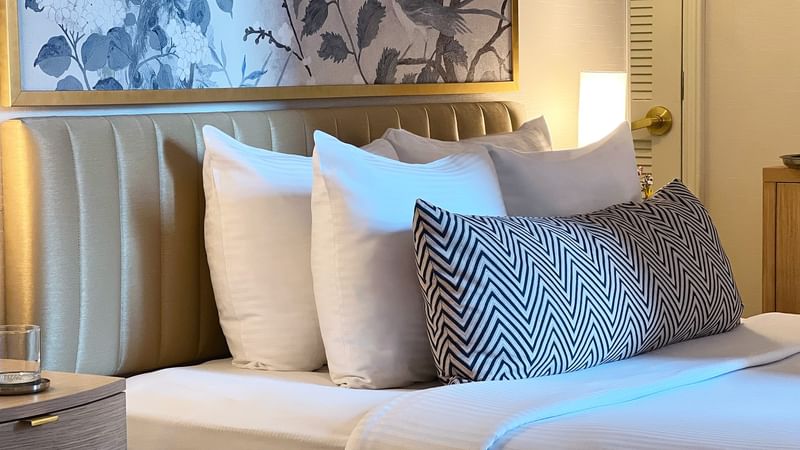 Executive Two Queen Room at Warwick Allerton - Chicago