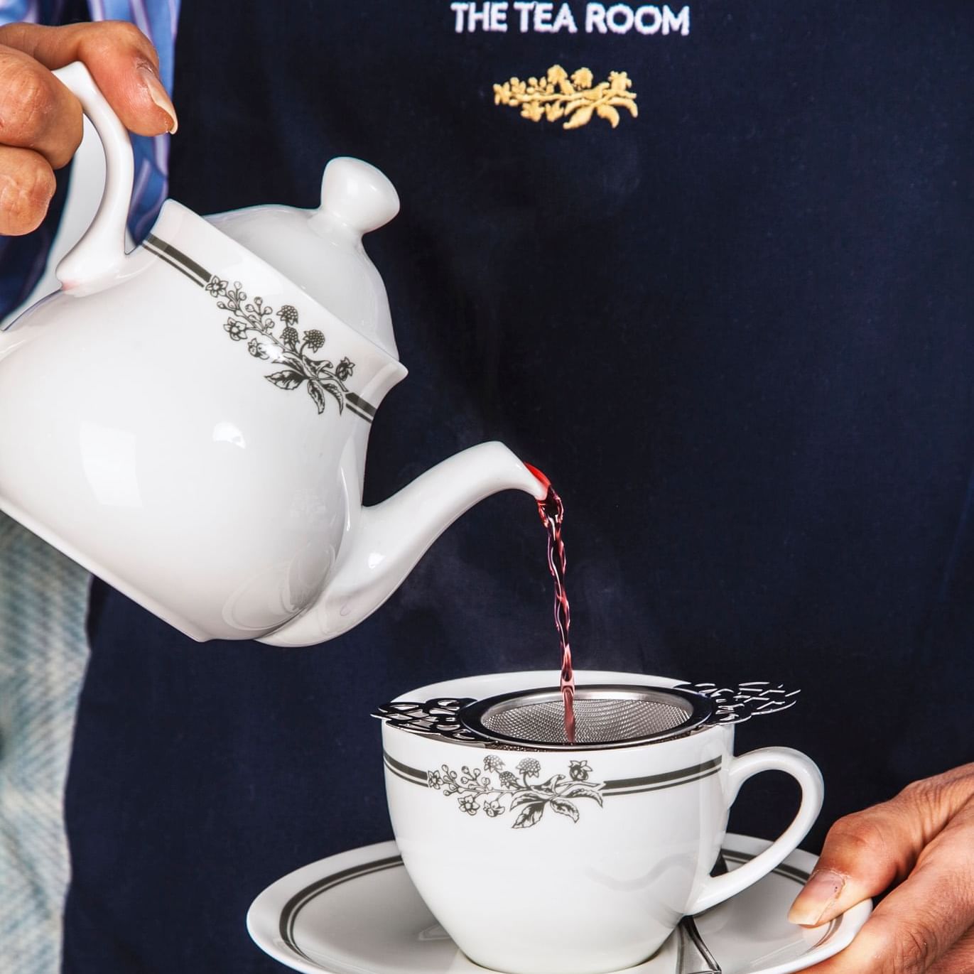 Laura Ashley Tea Pouring