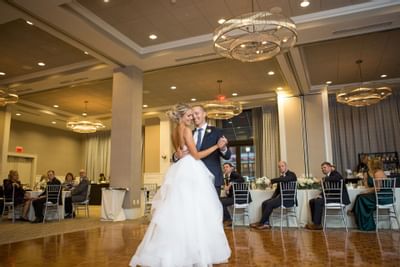 First wedding dance of newlywed at The Portsmouth Collection