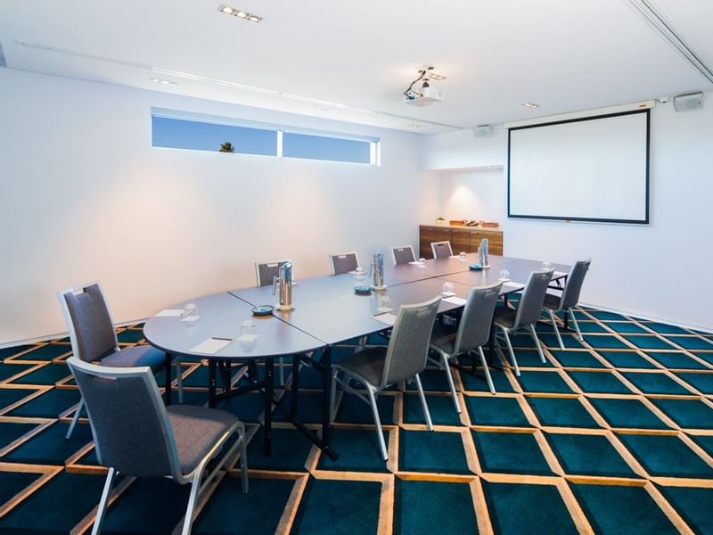 Boardroom Meetings setup for small conference at Pullman Magenta Shores