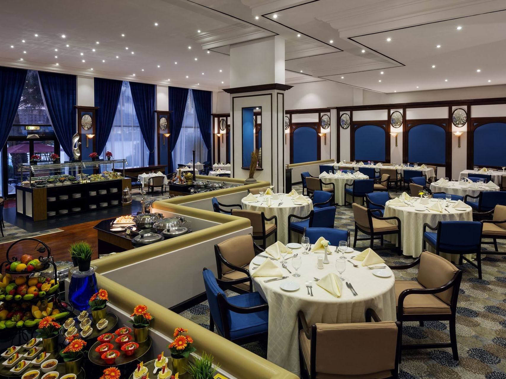 Table arrangement done in the dining area at Mena Red Sea