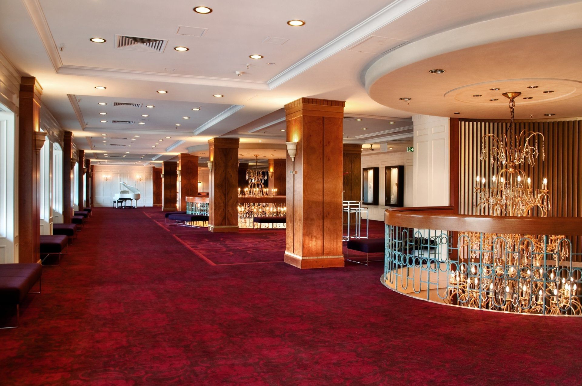 Spacious hallway at pullman melbourne on the park 