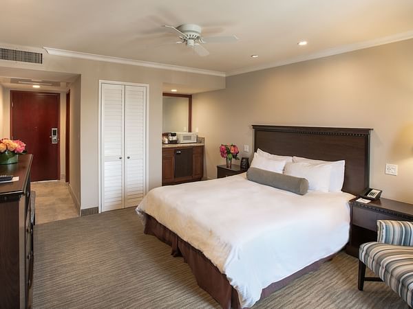 King bed in hotel room