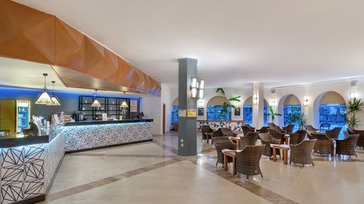 Marina Pool Bar & Lounge