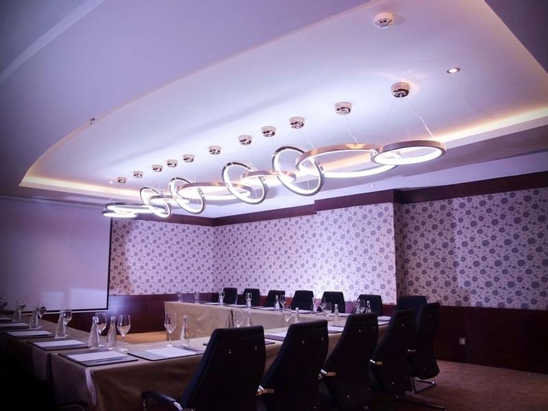 Boardroom set-up in Diamond meeting room at Warwick Al Khobar