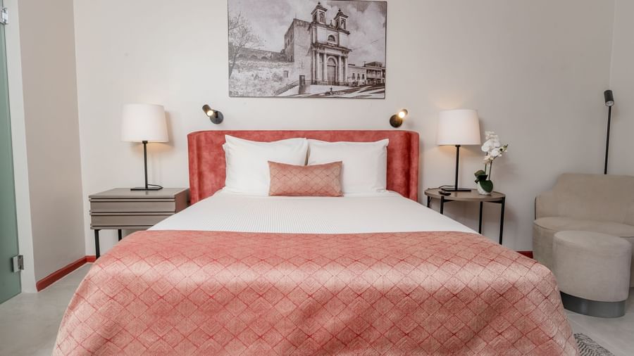 THE BEST Louis Vuitton Limited Edition Pink Bedding Set
