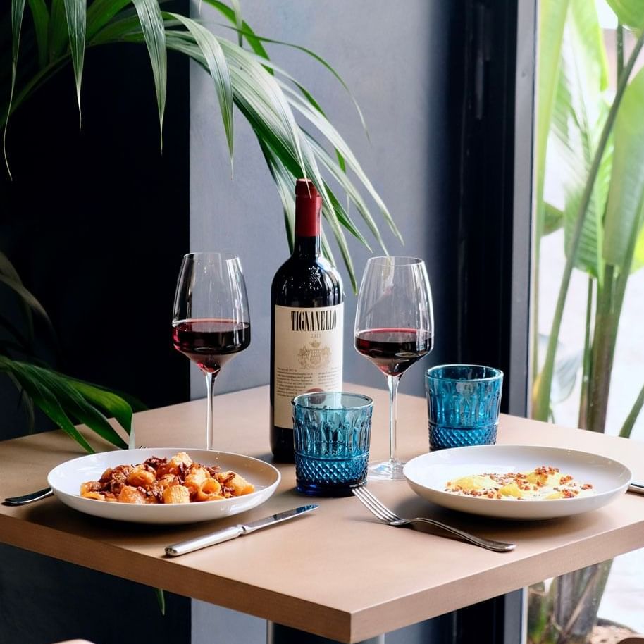 Wine served with a Rigatoni with Meat Sauce in Da Mariolino Restaurant at Mario de’ Fiori 37