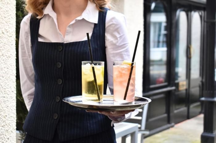 Bar & Restaurant staff careers at Villiers Hotel in Buckingham