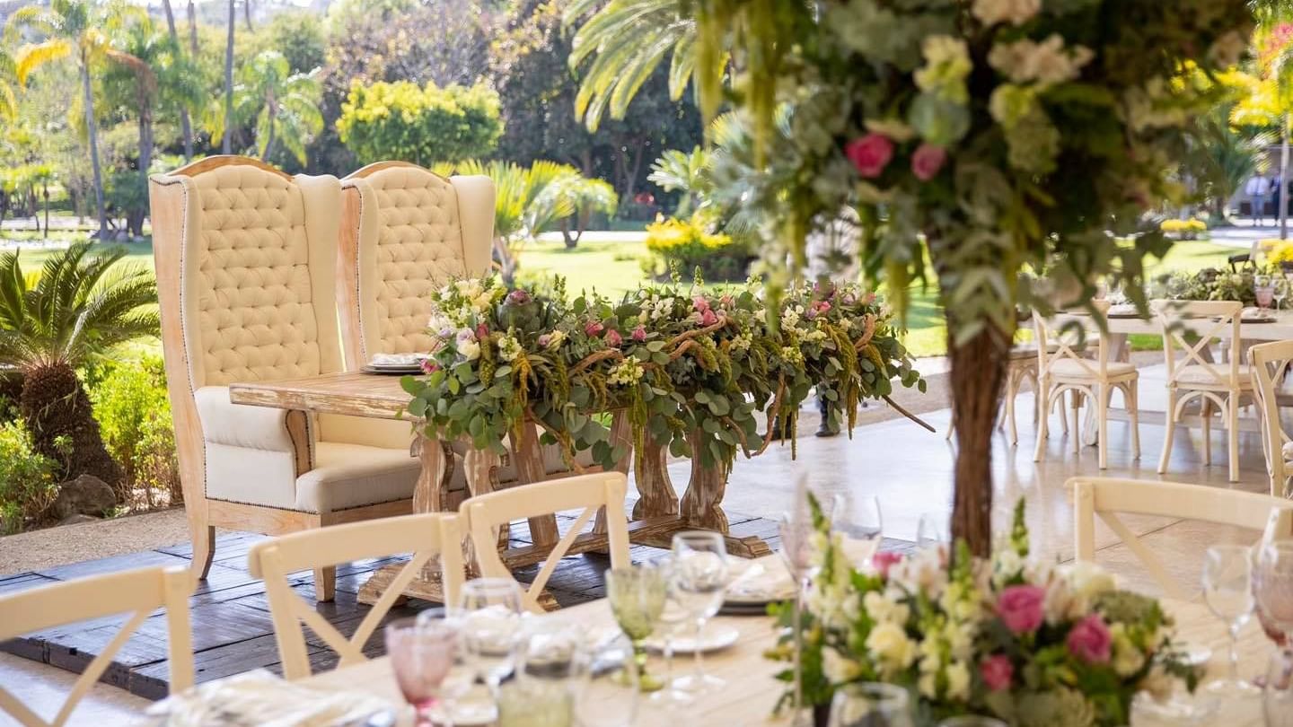 Floral decoration for wedding at Huayacan Cuernavaca Curamoria