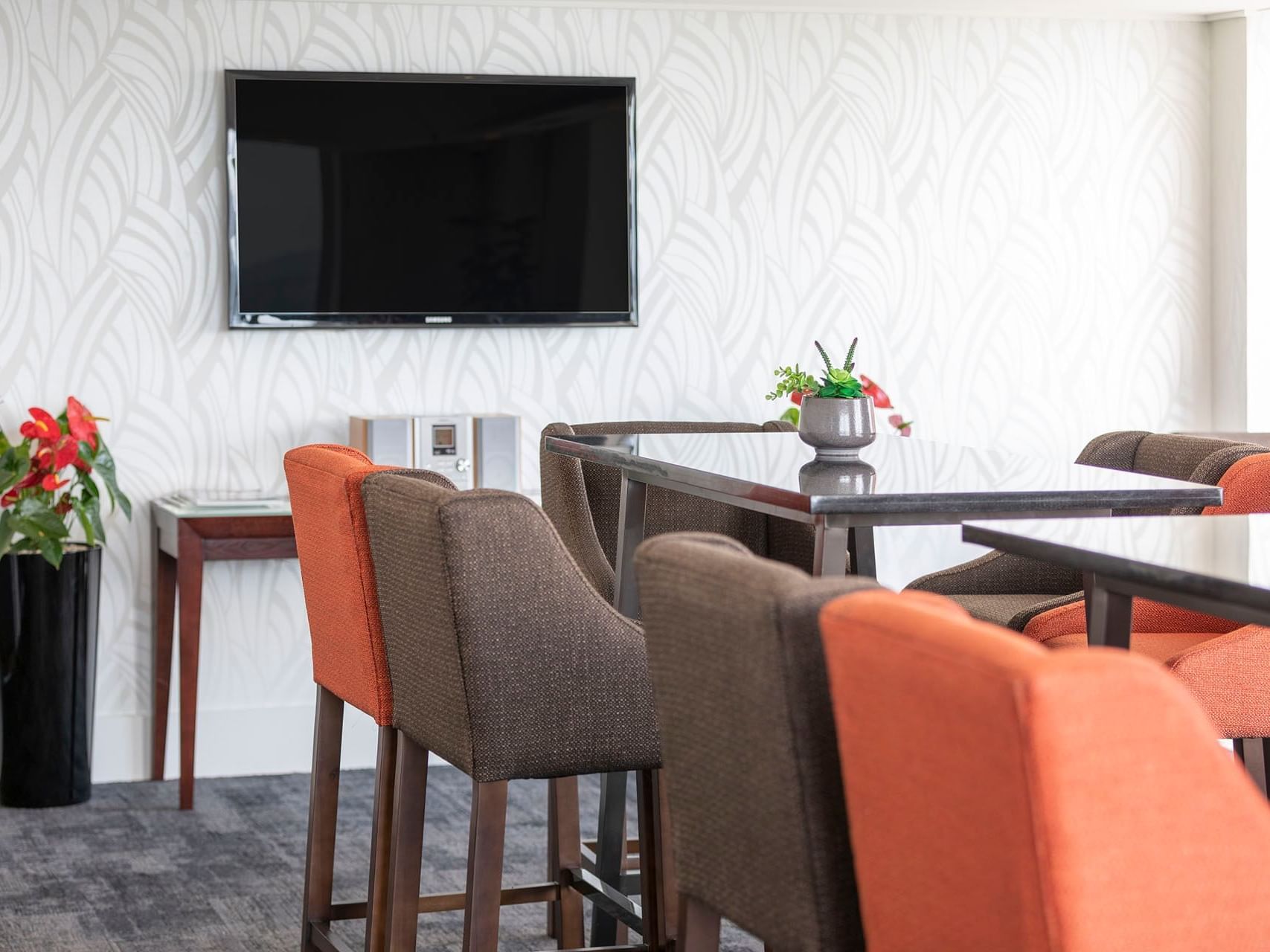 Dining & lounge area in a Restaurant at James Cook Grand Chancellor