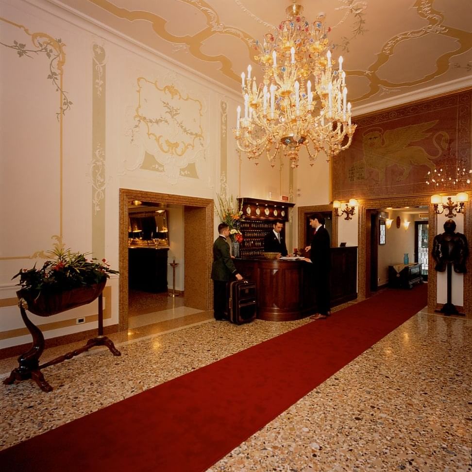 Hotel in centro a Venezia - UNAHOTELS Ala Venezia - Hall