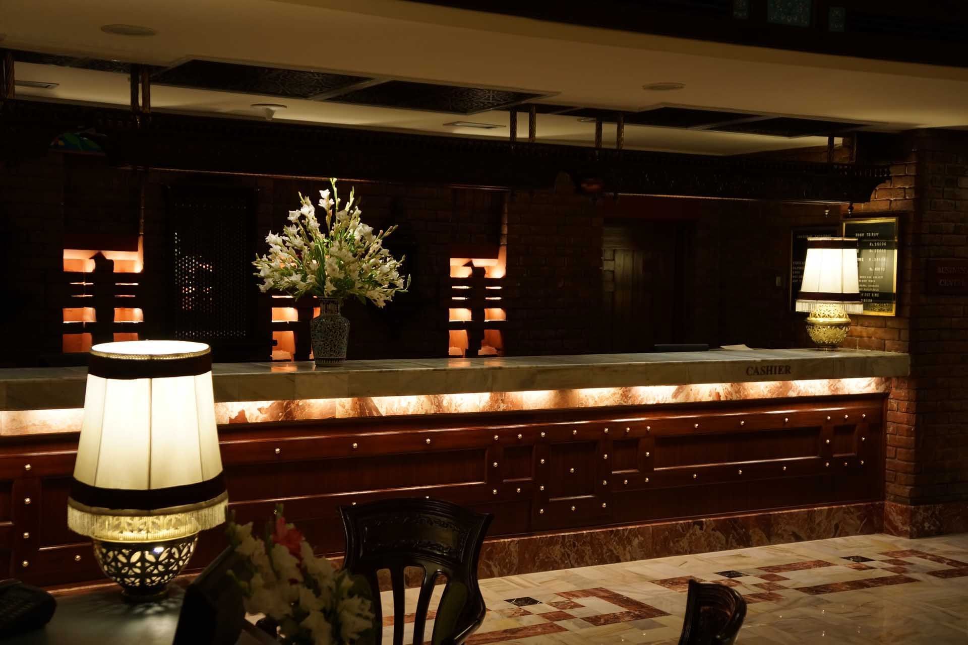 The reception table in the hotel at Faisalabad Serena Hotel