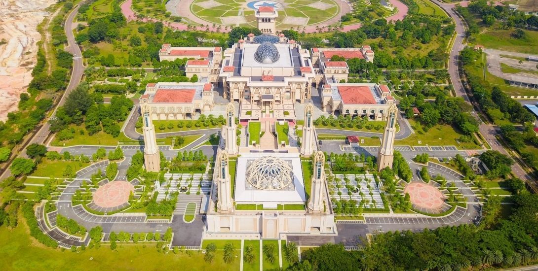 Aerial view of Kota Iskandar Mosque near Sunway Hotel Big Box
