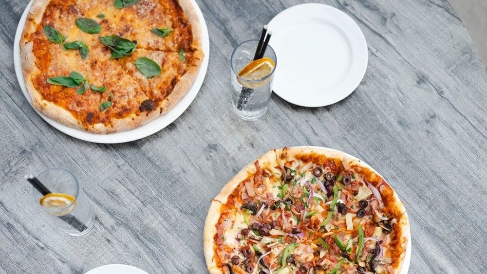 Pizza at Karinyas