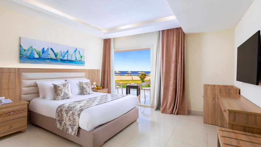 Deluxe Room with Sea View at Pickalbatros Sea World Resort in Marsa Alam