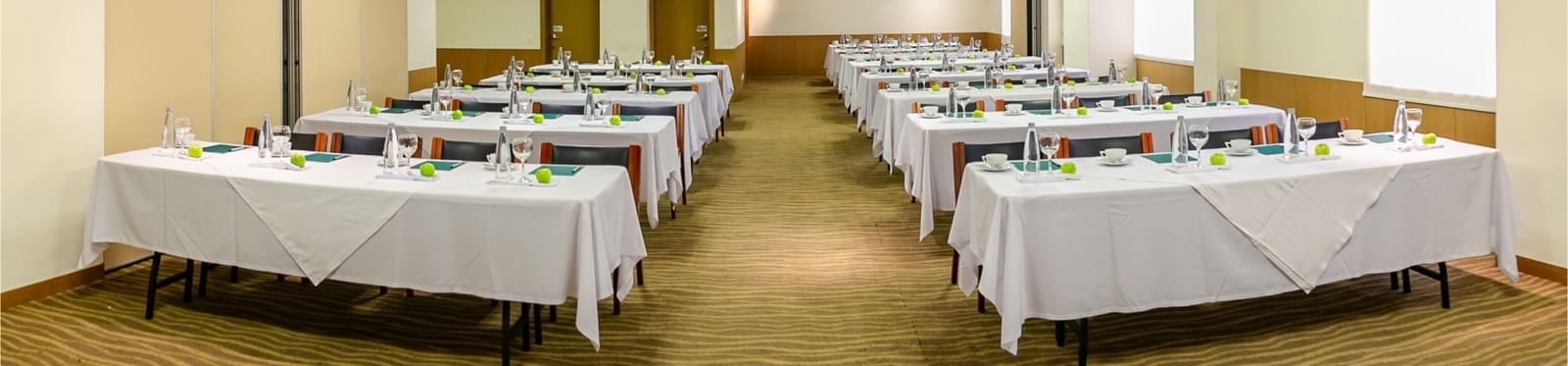 Hotel Meeting Room Classroom Set Up