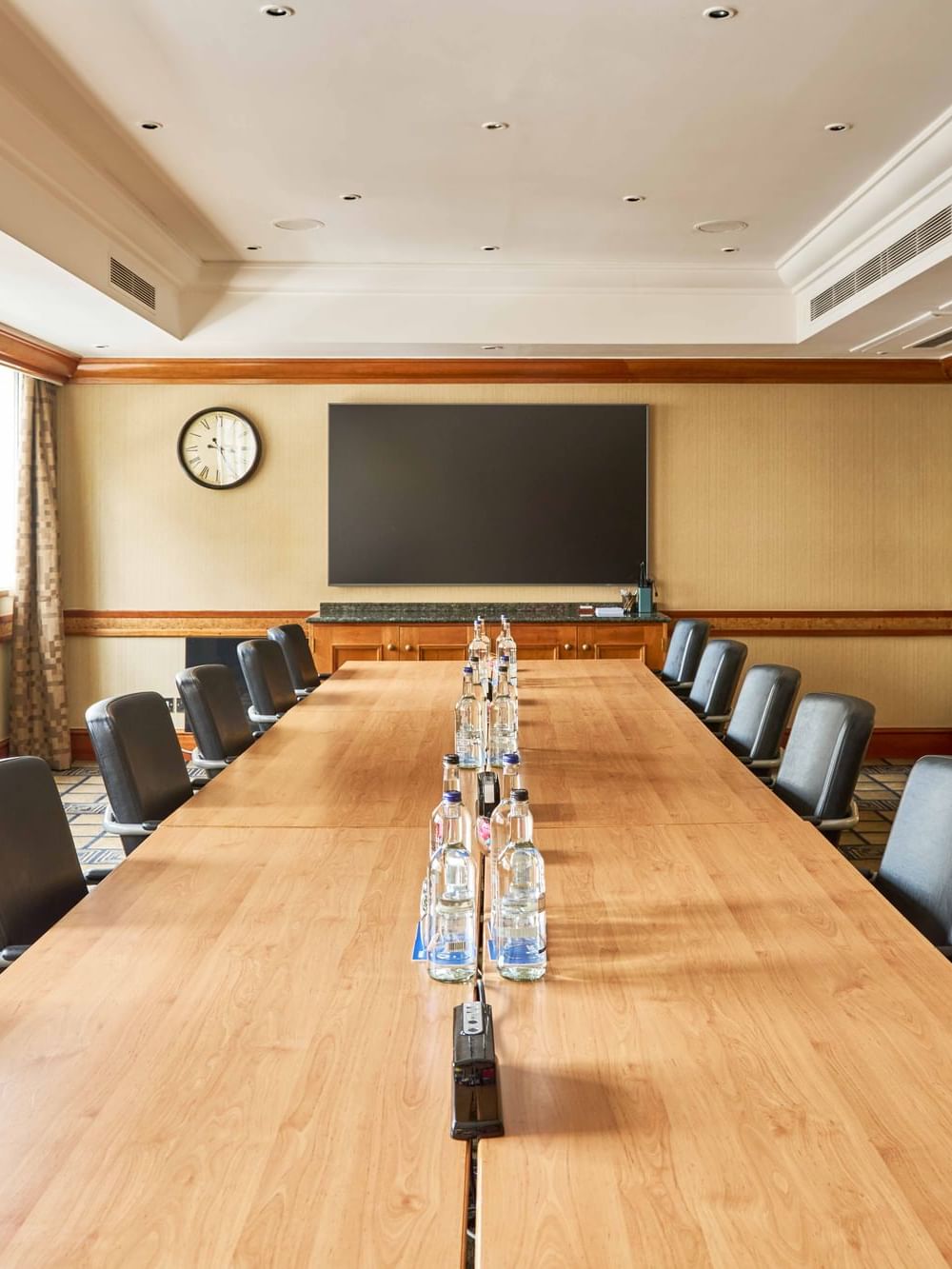 Oxford Street Meeting Room - Marble Arch