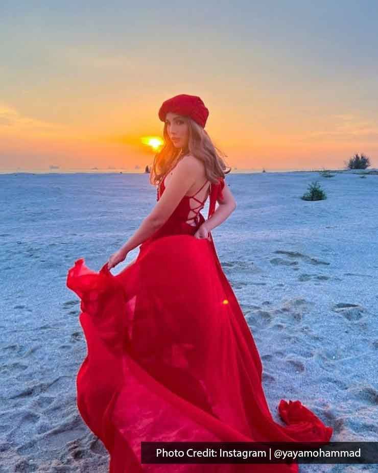 Wear your best dress and showcase your charisma while posing by the sunset - Lexis Hibiscus 
