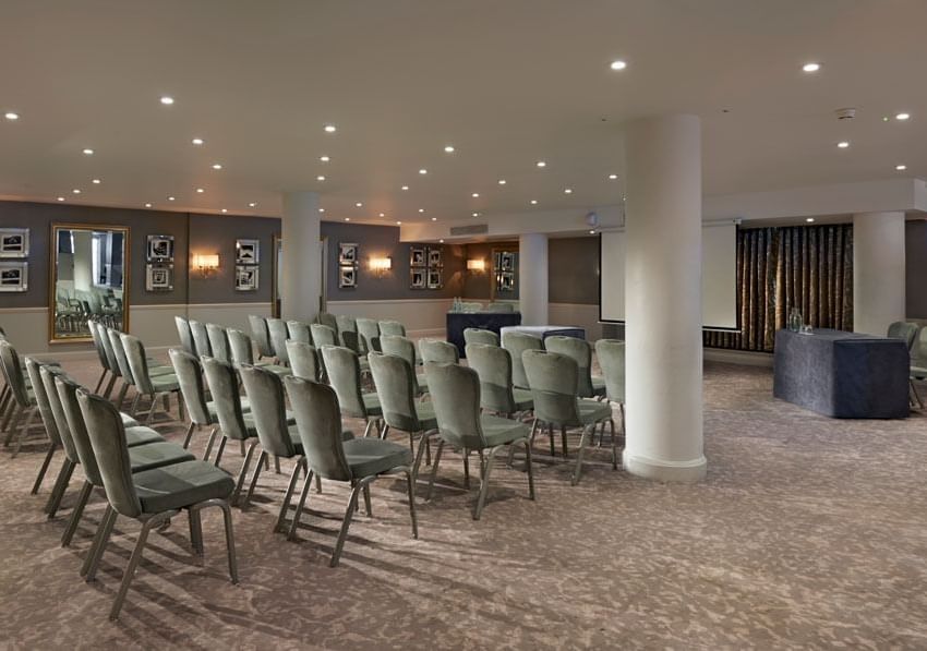 Interior view of meeting hall at Richmond Hill Hotel